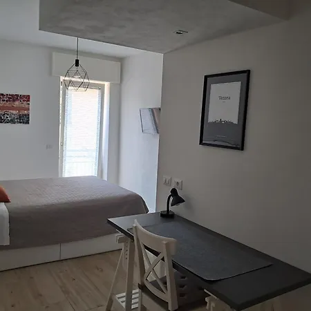 Verona Urban Apartment Exterior photo